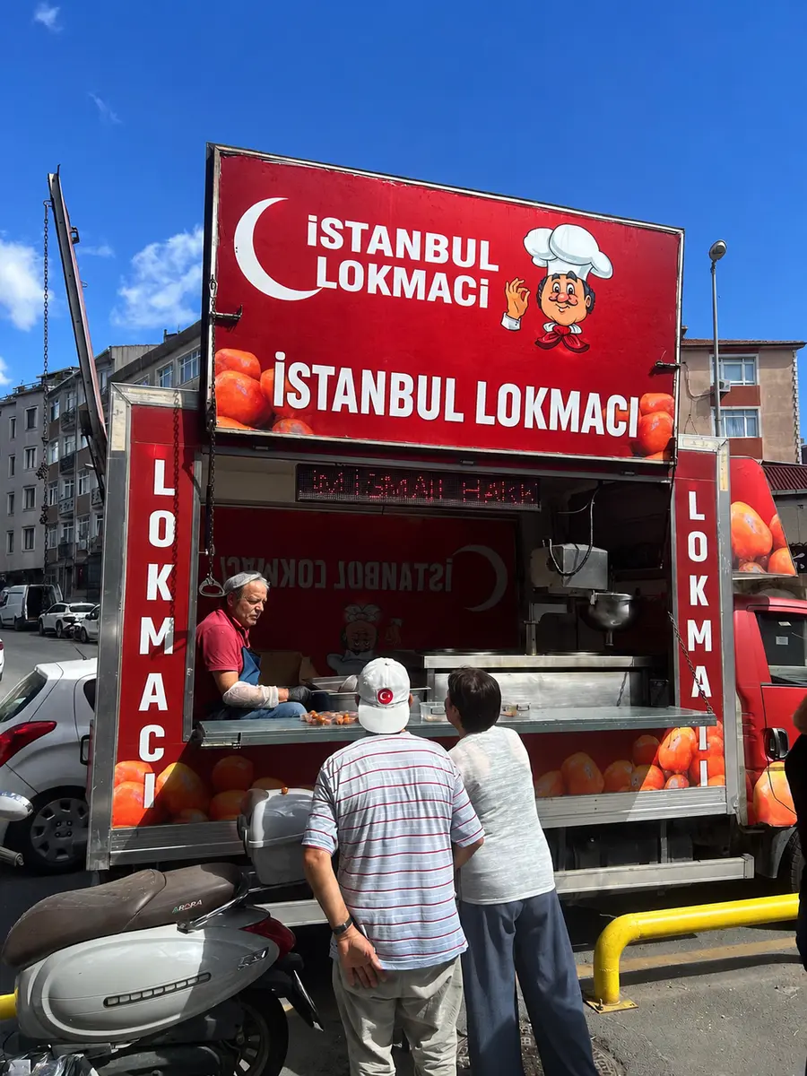 İstanbul Lokmacı mobil lokma aracı