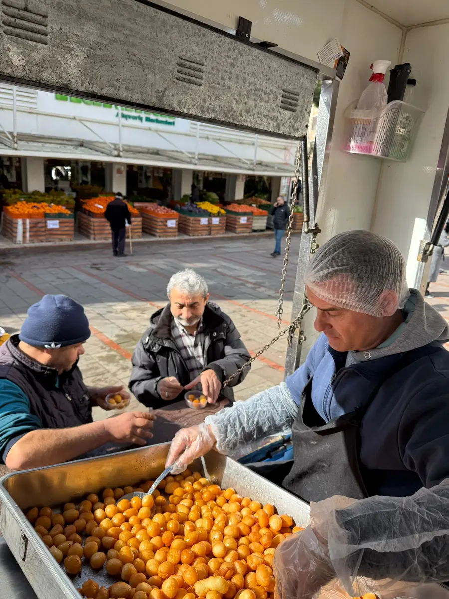 Şile’de saha lokma dağıtımı